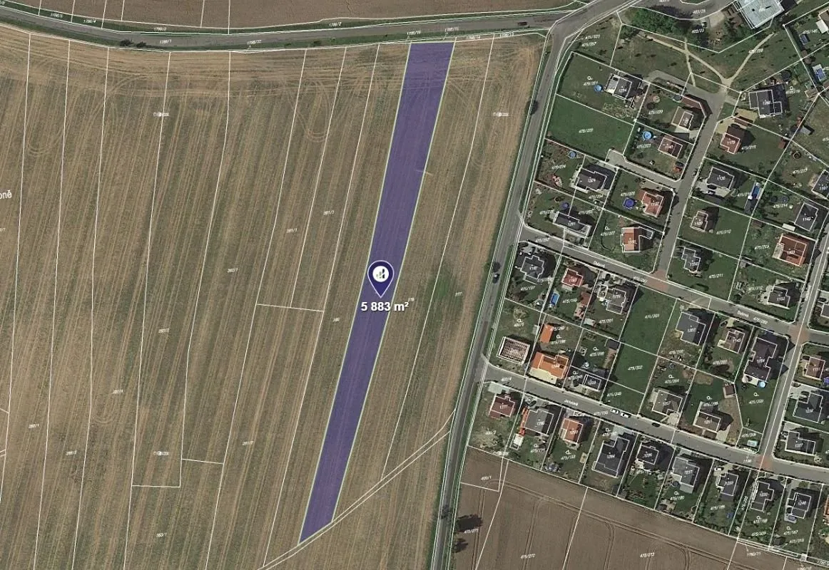 Prodej podílu 1/4 pole 1471 m²